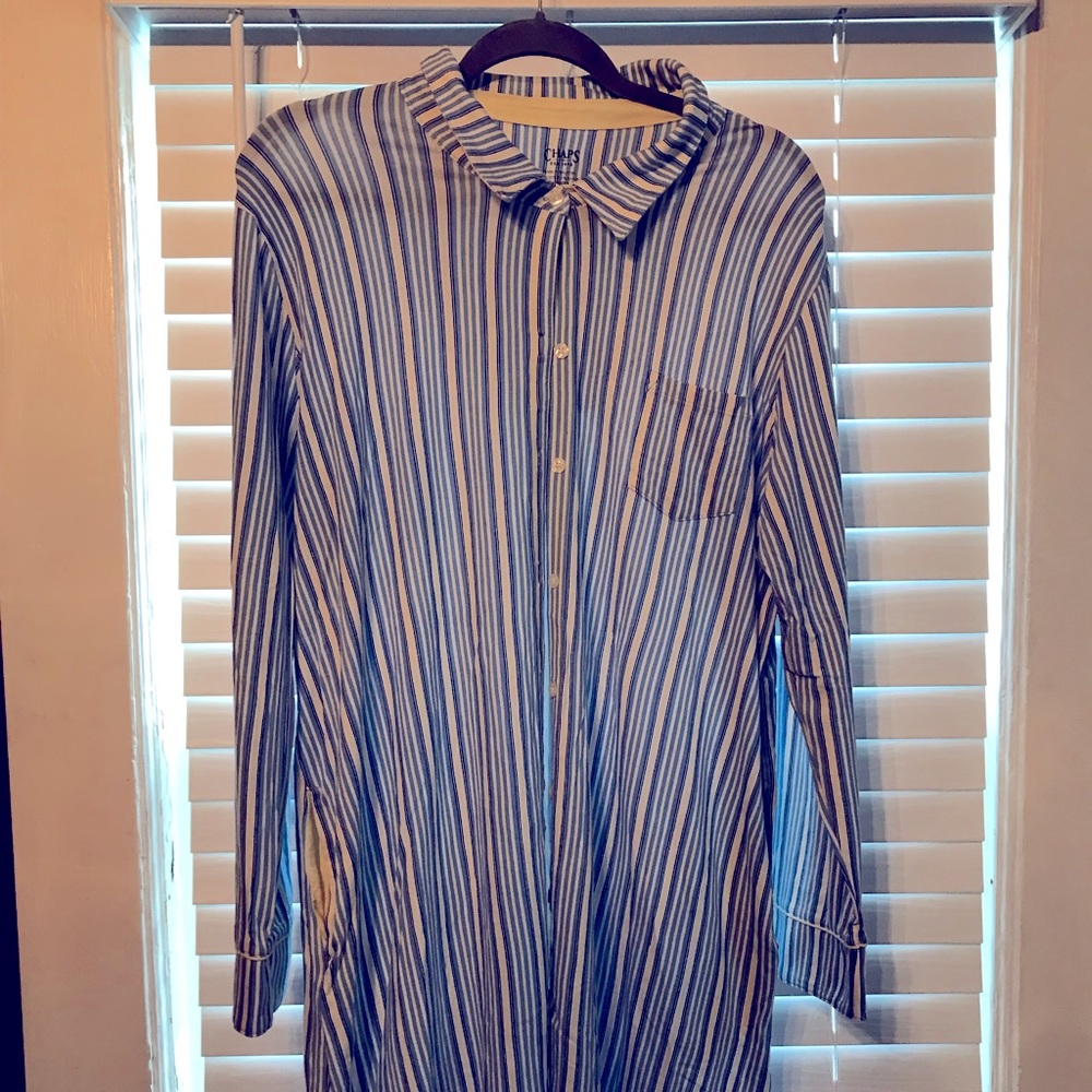 Women’s nightshirt w/ turn up coordinating cuffs